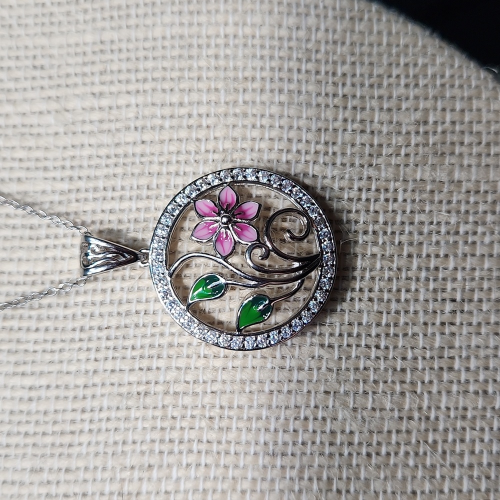 NWOT! Deco Jewel Pink Flower w/ Leaves Enamel Pendant Sterling Silver Necklace - Picture 2 of 8
